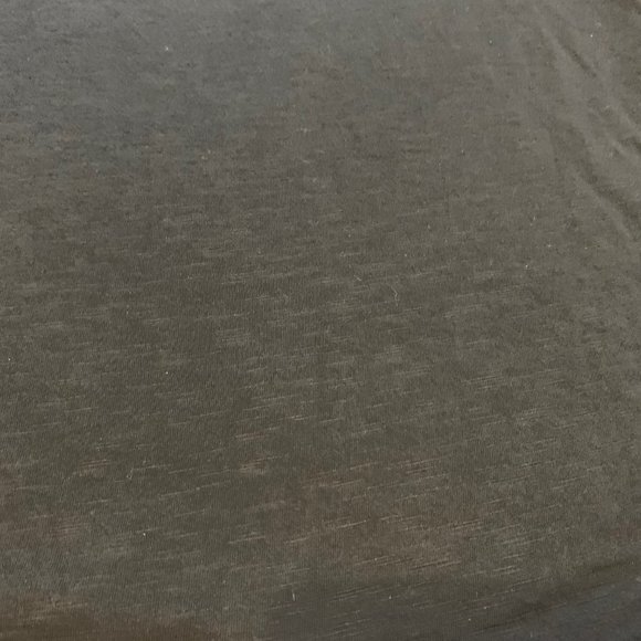 Red Haute Black One Cold Shoulder Two Texture V-neck Shirt Size S NWT - Picture 10 of 13